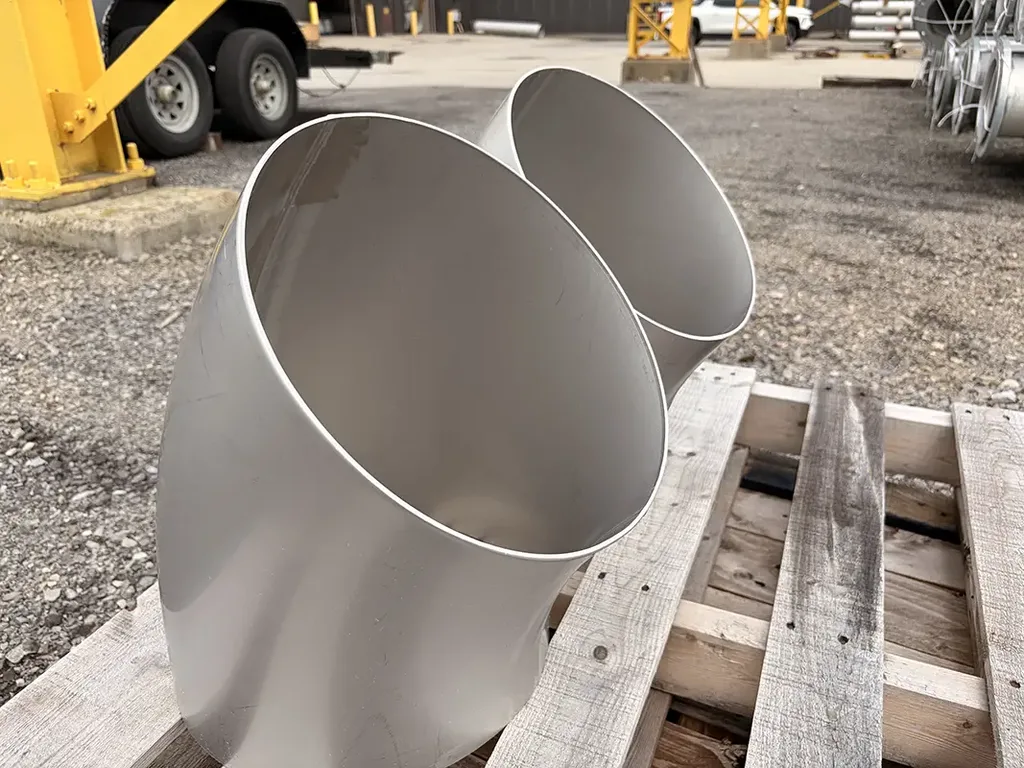 Pipe elbows